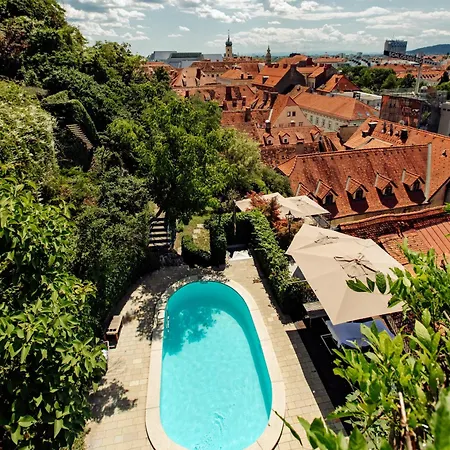 מלון Schlossberghotel 5*