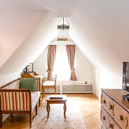 Schlossberghotel 4* グラーツ