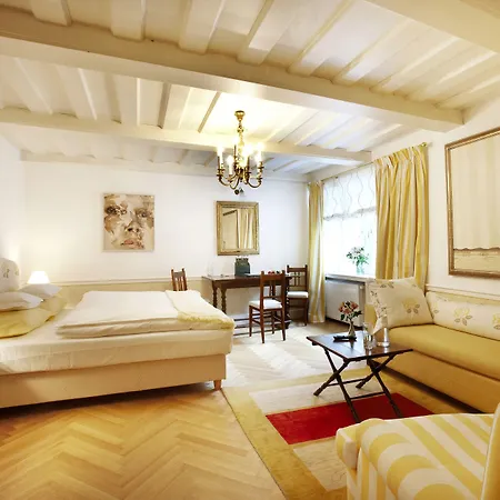Schlossberghotel ホテル