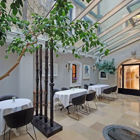 Schlossberghotel 4*