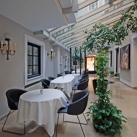 Schlossberghotel ホテル 4*