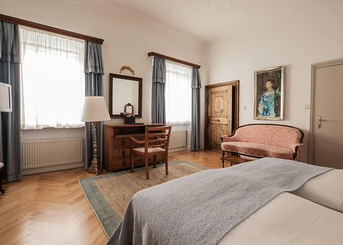 Schlossberghotel Hotel